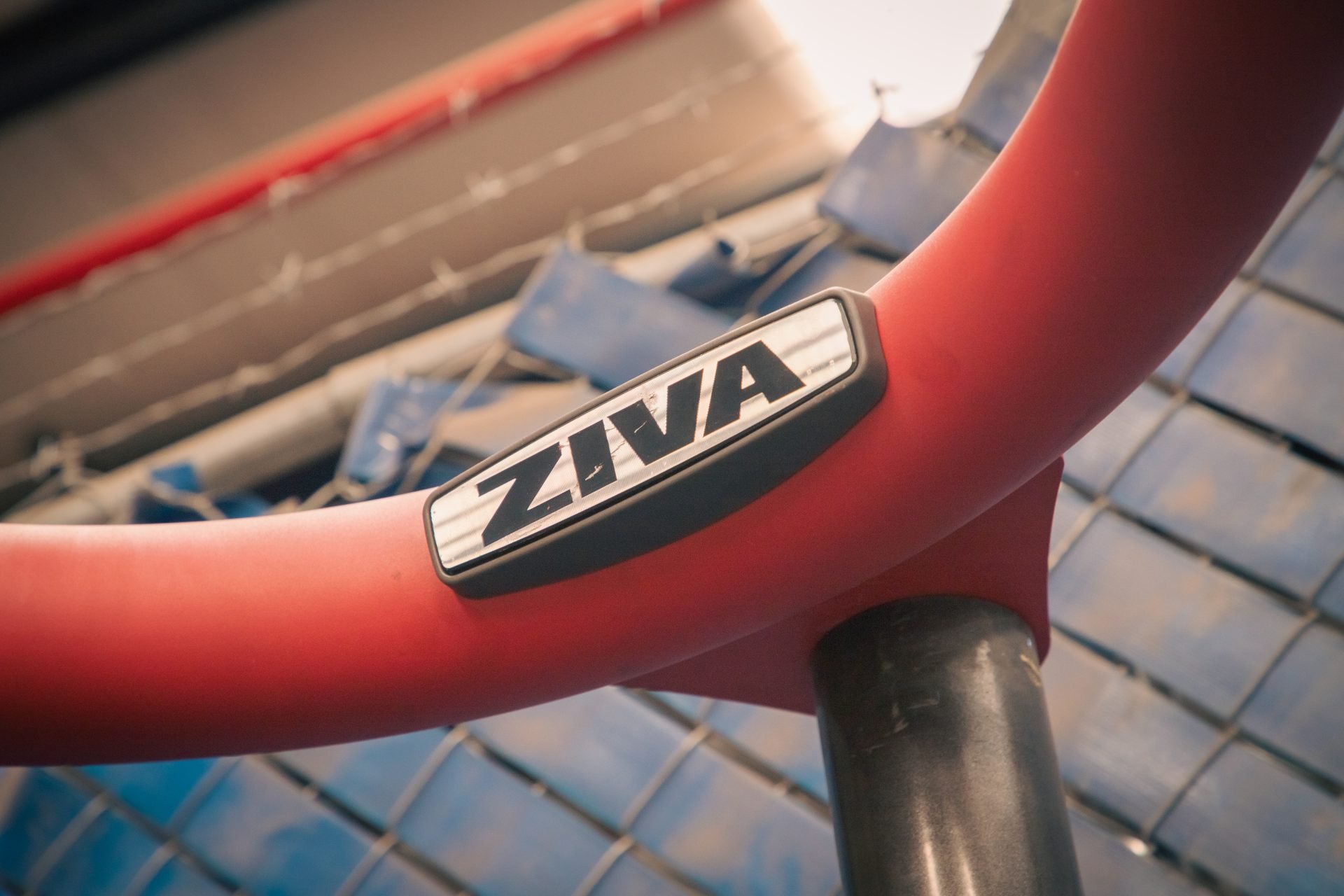 ZIZIPEN013-8 Rack Modular para Pesas Rusas ZIVA Infinity 16 Pares